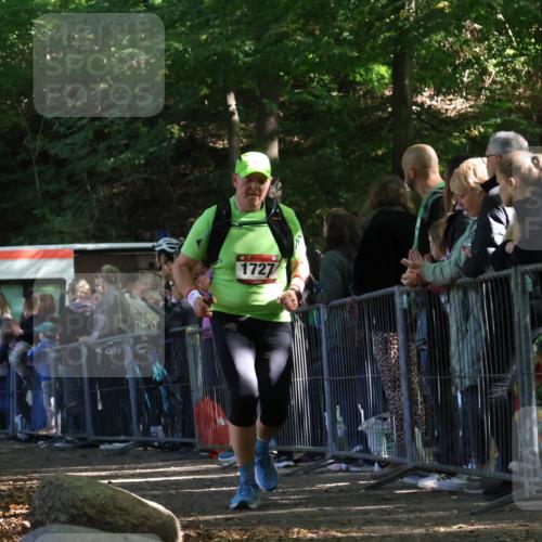 28.09.2025 - 33. Volkslauf durch das schöne Alstertal Strokosch-Dieckow http://msf.ph/oto/8973833 28.09.2025 12:24:56 Ziel 1727, 2194 meine-sportfotos.de