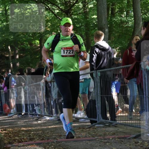 28.09.2025 - 33. Volkslauf durch das schöne Alstertal Strokosch-Dieckow http://msf.ph/oto/8973835 28.09.2025 12:24:59 Ziel 1727, 2136, 2194, 2228 meine-sportfotos.de