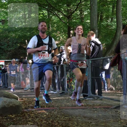 28.09.2025 - 33. Volkslauf durch das schöne Alstertal Strokosch-Dieckow http://msf.ph/oto/8973845 28.09.2025 12:25:07 Ziel 2046, 2136, 2228, 2315 meine-sportfotos.de