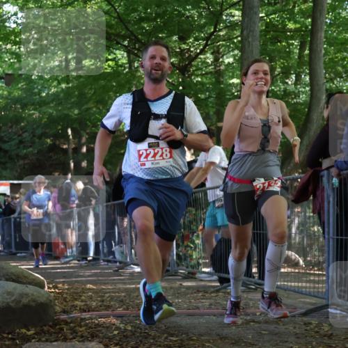28.09.2025 - 33. Volkslauf durch das schöne Alstertal Strokosch-Dieckow http://msf.ph/oto/8973846 28.09.2025 12:25:07 Ziel 2046, 2136, 2228, 2315 meine-sportfotos.de