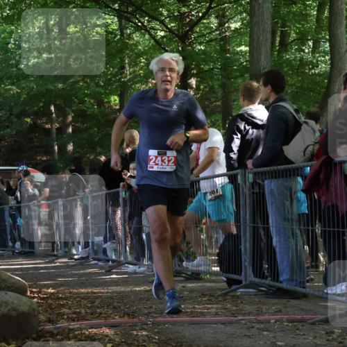 28.09.2025 - 33. Volkslauf durch das schöne Alstertal Strokosch-Dieckow http://msf.ph/oto/8973873 28.09.2025 12:25:38 Ziel 1068, 2432 meine-sportfotos.de