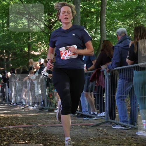 28.09.2025 - 33. Volkslauf durch das schöne Alstertal Strokosch-Dieckow http://msf.ph/oto/8973941 28.09.2025 12:26:44 Ziel 2208, 2364 meine-sportfotos.de