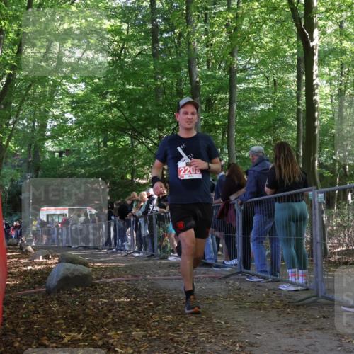 28.09.2025 - 33. Volkslauf durch das schöne Alstertal Strokosch-Dieckow http://msf.ph/oto/8973944 28.09.2025 12:26:51 Ziel 2454 meine-sportfotos.de