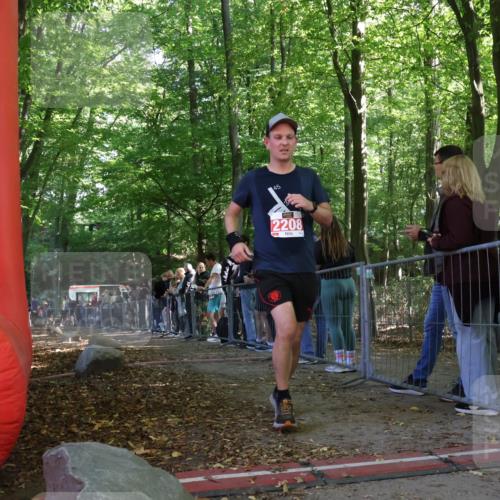 28.09.2025 - 33. Volkslauf durch das schöne Alstertal Strokosch-Dieckow http://msf.ph/oto/8973945 28.09.2025 12:26:51 Ziel 2454 meine-sportfotos.de
