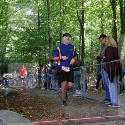 28.09.2025 - 33. Volkslauf durch das schöne Alstertal Strokosch-Dieckow http://msf.ph/oto/8973949 28.09.2025 12:27:02 Ziel 2584, 3960 meine-sportfotos.de