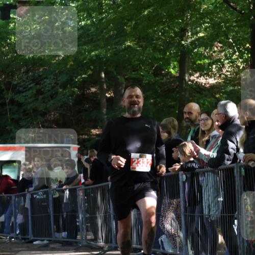 28.09.2025 - 33. Volkslauf durch das schöne Alstertal Strokosch-Dieckow http://msf.ph/oto/8973974 28.09.2025 12:27:53 Ziel 2332 meine-sportfotos.de