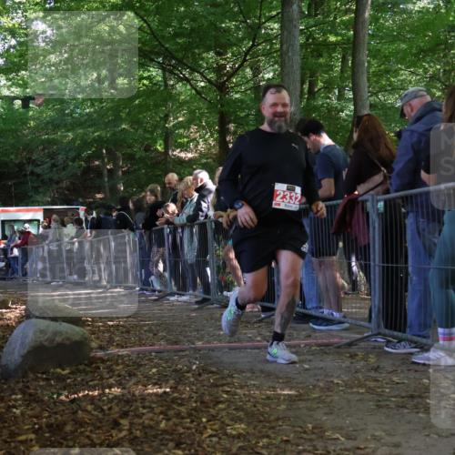 28.09.2025 - 33. Volkslauf durch das schöne Alstertal Strokosch-Dieckow http://msf.ph/oto/8973976 28.09.2025 12:27:55 Ziel 2332 meine-sportfotos.de