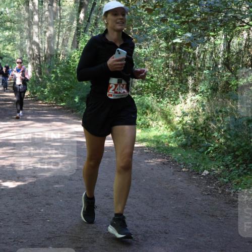 28.09.2025 - 33. Volkslauf durch das schöne Alstertal Strokosch-Dieckow http://msf.ph/oto/8974104 28.09.2025 12:35:42 Laufen 1754, 2464 meine-sportfotos.de