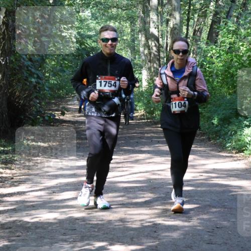 28.09.2025 - 33. Volkslauf durch das schöne Alstertal Strokosch-Dieckow http://msf.ph/oto/8974113 28.09.2025 12:35:45 Laufen 1754, 1104 meine-sportfotos.de