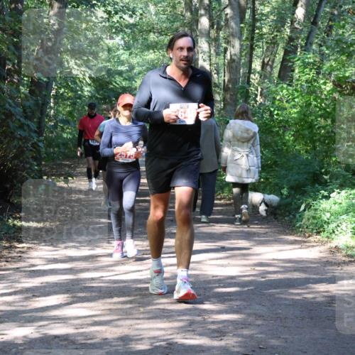 28.09.2025 - 33. Volkslauf durch das schöne Alstertal Strokosch-Dieckow http://msf.ph/oto/8974131 28.09.2025 12:36:18 Laufen 1575, 2575, 64 meine-sportfotos.de