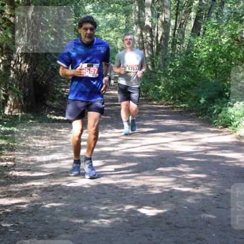 28.09.2025 - 33. Volkslauf durch das schöne Alstertal Strokosch-Dieckow http://msf.ph/oto/8974161 28.09.2025 12:36:38 Laufen 2567, 1753 meine-sportfotos.de