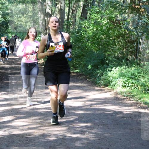 28.09.2025 - 33. Volkslauf durch das schöne Alstertal Strokosch-Dieckow http://msf.ph/oto/8974170 28.09.2025 12:36:45 Laufen 2353, 554 meine-sportfotos.de