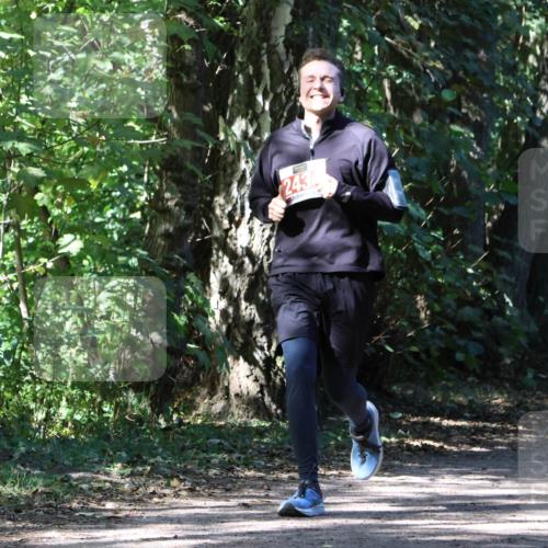 28.09.2025 - 33. Volkslauf durch das schöne Alstertal Strokosch-Dieckow http://msf.ph/oto/8974370 28.09.2025 12:43:11 Laufen 243 meine-sportfotos.de