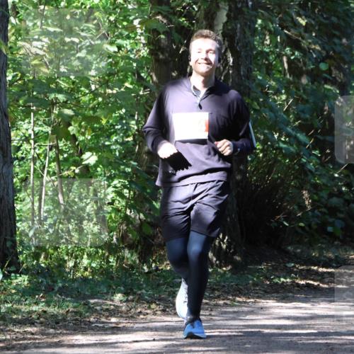 28.09.2025 - 33. Volkslauf durch das schöne Alstertal Strokosch-Dieckow http://msf.ph/oto/8974377 28.09.2025 12:43:12 Laufen  meine-sportfotos.de