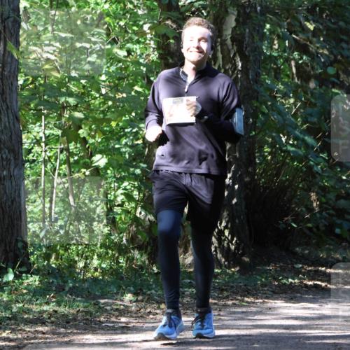 28.09.2025 - 33. Volkslauf durch das schöne Alstertal Strokosch-Dieckow http://msf.ph/oto/8974379 28.09.2025 12:43:12 Laufen  meine-sportfotos.de