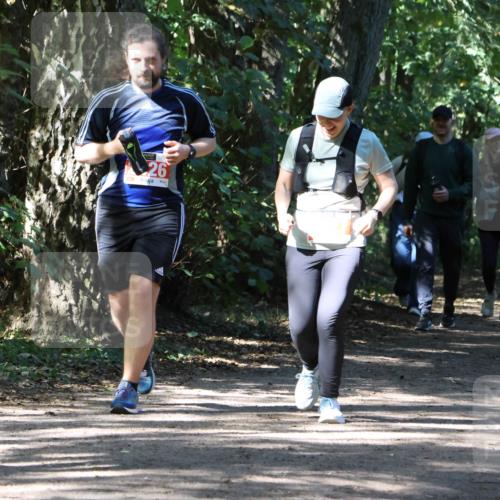28.09.2025 - 33. Volkslauf durch das schöne Alstertal Strokosch-Dieckow http://msf.ph/oto/8974398 28.09.2025 12:43:29 Laufen 242, 26, 2543 meine-sportfotos.de