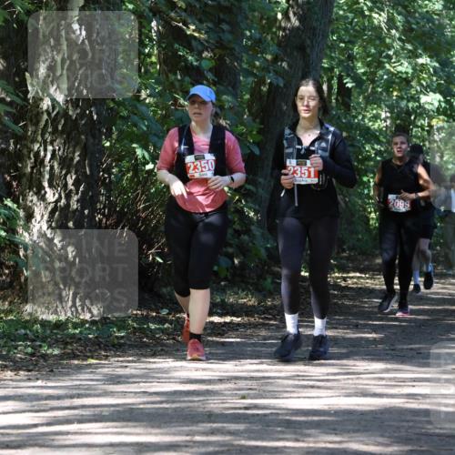 28.09.2025 - 33. Volkslauf durch das schöne Alstertal Strokosch-Dieckow http://msf.ph/oto/8974529 28.09.2025 12:48:27 Laufen 2350, 2351, 2099 meine-sportfotos.de