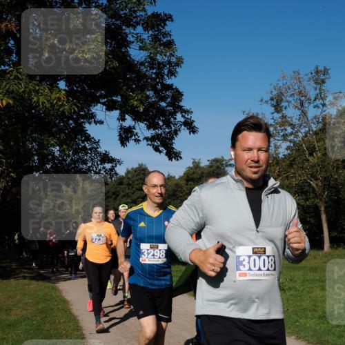 28.09.2025 - 33. Volkslauf durch das schöne Alstertal Fabian Wolf http://msf.ph/oto/8975002 28.09.2025 10:35:39 Laufen 323, 3298, 3008 meine-sportfotos.de