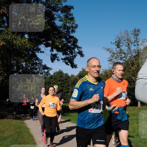 28.09.2025 - 33. Volkslauf durch das schöne Alstertal Fabian Wolf http://msf.ph/oto/8975008 28.09.2025 10:35:40 Laufen 3177, 3236, 13293, 3092 meine-sportfotos.de