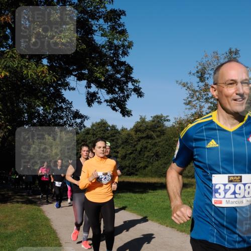 28.09.2025 - 33. Volkslauf durch das schöne Alstertal Fabian Wolf http://msf.ph/oto/8975012 28.09.2025 10:35:40 Laufen 177, 3236, 3298 meine-sportfotos.de