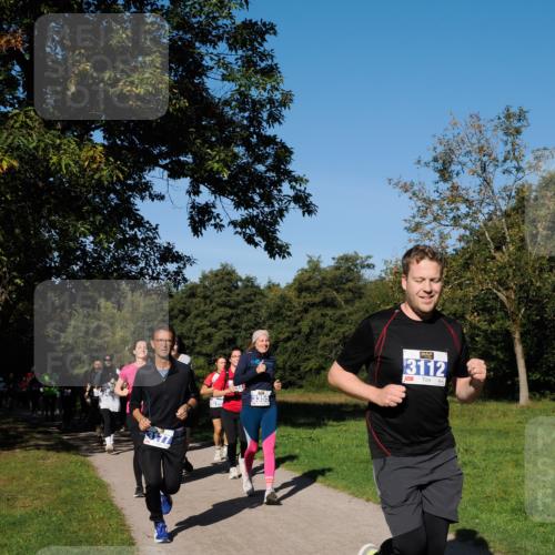 28.09.2025 - 33. Volkslauf durch das schöne Alstertal Fabian Wolf http://msf.ph/oto/8975033 28.09.2025 10:35:43 Laufen 3177, 3355, 3112 meine-sportfotos.de