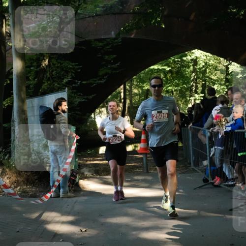 28.09.2025 - 33. Volkslauf durch das schöne Alstertal Fabian Wolf http://msf.ph/oto/8975120 28.09.2025 12:17:54 Laufen 2594, 2509 meine-sportfotos.de