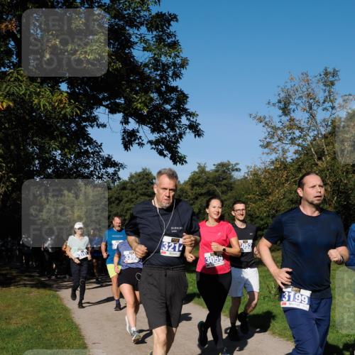28.09.2025 - 33. Volkslauf durch das schöne Alstertal Fabian Wolf http://msf.ph/oto/8975134 28.09.2025 10:35:59 Laufen 3191, 3214, 3059, 052, 3199 meine-sportfotos.de