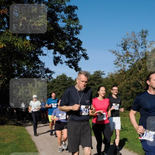 28.09.2025 - 33. Volkslauf durch das schöne Alstertal Fabian Wolf http://msf.ph/oto/8975136 28.09.2025 10:35:59 Laufen 3277, 3395, 3214, 3059, 2052, 199 meine-sportfotos.de