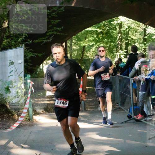 28.09.2025 - 33. Volkslauf durch das schöne Alstertal Fabian Wolf http://msf.ph/oto/8975162 28.09.2025 12:18:05 Laufen 1746, 2225 meine-sportfotos.de