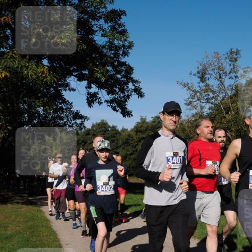 28.09.2025 - 33. Volkslauf durch das schöne Alstertal Fabian Wolf http://msf.ph/oto/8975181 28.09.2025 10:36:06 Laufen 3013, 3402, 3401 meine-sportfotos.de