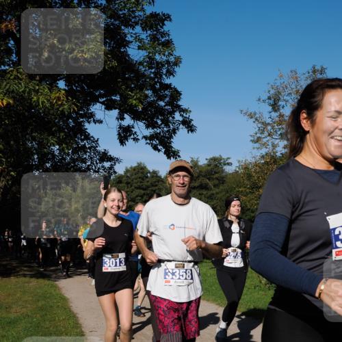28.09.2025 - 33. Volkslauf durch das schöne Alstertal Fabian Wolf http://msf.ph/oto/8975216 28.09.2025 10:36:09 Laufen 3013, 358 meine-sportfotos.de