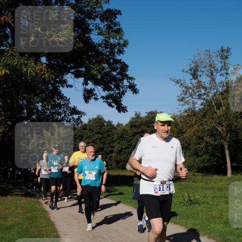 28.09.2025 - 33. Volkslauf durch das schöne Alstertal Fabian Wolf http://msf.ph/oto/8975241 28.09.2025 10:36:12 Laufen 2, 0, 25, 3003, 3086, 3182 meine-sportfotos.de