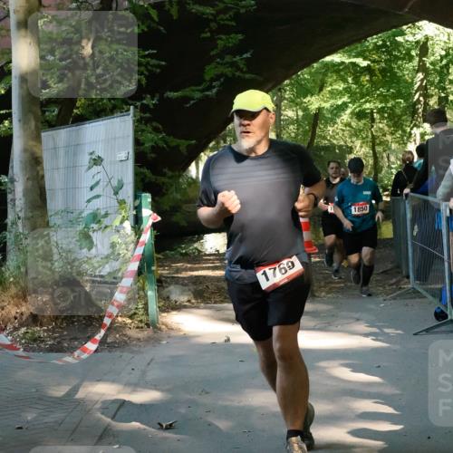 28.09.2025 - 33. Volkslauf durch das schöne Alstertal Fabian Wolf http://msf.ph/oto/8975254 28.09.2025 12:18:40 Laufen 1769, 8, 0, 1850 meine-sportfotos.de