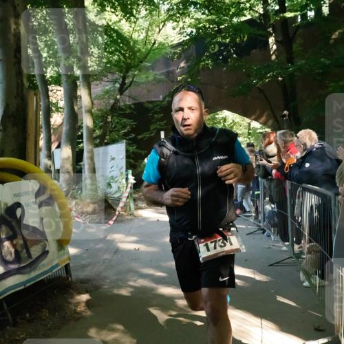 28.09.2025 - 33. Volkslauf durch das schöne Alstertal Fabian Wolf http://msf.ph/oto/8975339 28.09.2025 12:19:05 Laufen 1731 meine-sportfotos.de