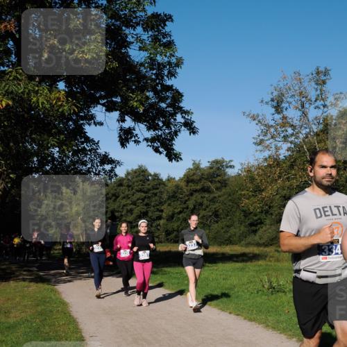 28.09.2025 - 33. Volkslauf durch das schöne Alstertal Fabian Wolf http://msf.ph/oto/8975397 28.09.2025 10:36:31 Laufen 323, 3338, 3397, 3237, 334 meine-sportfotos.de