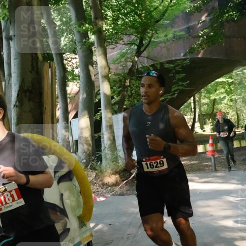 28.09.2025 - 33. Volkslauf durch das schöne Alstertal Fabian Wolf http://msf.ph/oto/8975402 28.09.2025 12:19:24 Laufen 181, 1629, 1087 meine-sportfotos.de