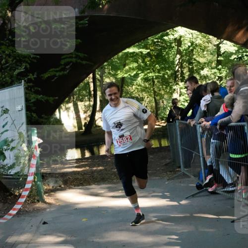 28.09.2025 - 33. Volkslauf durch das schöne Alstertal Fabian Wolf http://msf.ph/oto/8975491 28.09.2025 12:20:01 Laufen 2582 meine-sportfotos.de