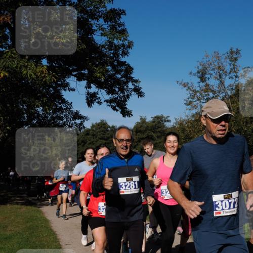 28.09.2025 - 33. Volkslauf durch das schöne Alstertal Fabian Wolf http://msf.ph/oto/8975497 28.09.2025 10:36:46 Laufen 1126, 3281, 32, 1, 3072 meine-sportfotos.de