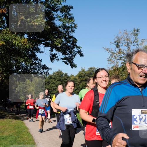 28.09.2025 - 33. Volkslauf durch das schöne Alstertal Fabian Wolf http://msf.ph/oto/8975507 28.09.2025 10:36:47 Laufen 3289, 126, 32, 328 meine-sportfotos.de