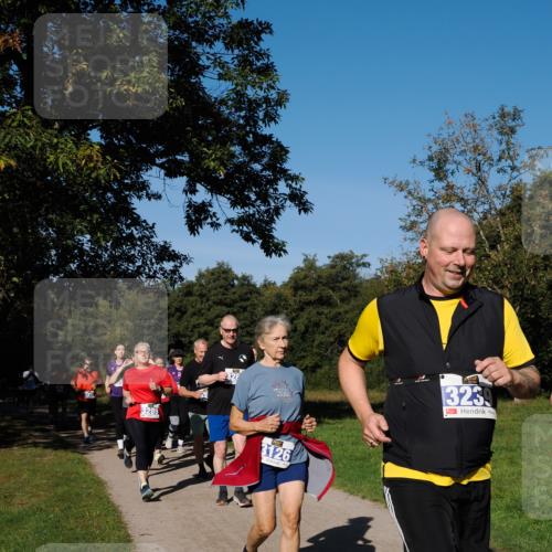 28.09.2025 - 33. Volkslauf durch das schöne Alstertal Fabian Wolf http://msf.ph/oto/8975532 28.09.2025 10:36:49 Laufen 3289, 3126, 3239 meine-sportfotos.de