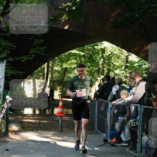 28.09.2025 - 33. Volkslauf durch das schöne Alstertal Fabian Wolf http://msf.ph/oto/8975593 28.09.2025 12:21:09 Laufen 2502 meine-sportfotos.de