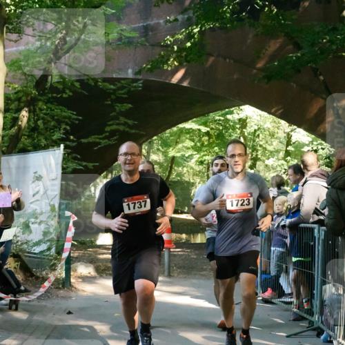 28.09.2025 - 33. Volkslauf durch das schöne Alstertal Fabian Wolf http://msf.ph/oto/8975648 28.09.2025 12:22:03 Laufen 1737, 1723 meine-sportfotos.de