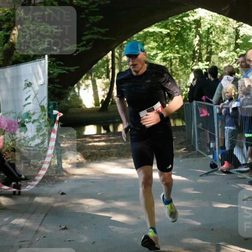 28.09.2025 - 33. Volkslauf durch das schöne Alstertal Fabian Wolf http://msf.ph/oto/8975691 28.09.2025 12:22:39 Laufen  meine-sportfotos.de