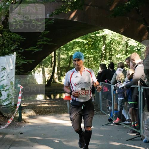 28.09.2025 - 33. Volkslauf durch das schöne Alstertal Fabian Wolf http://msf.ph/oto/8975710 28.09.2025 12:22:48 Laufen 2632 meine-sportfotos.de
