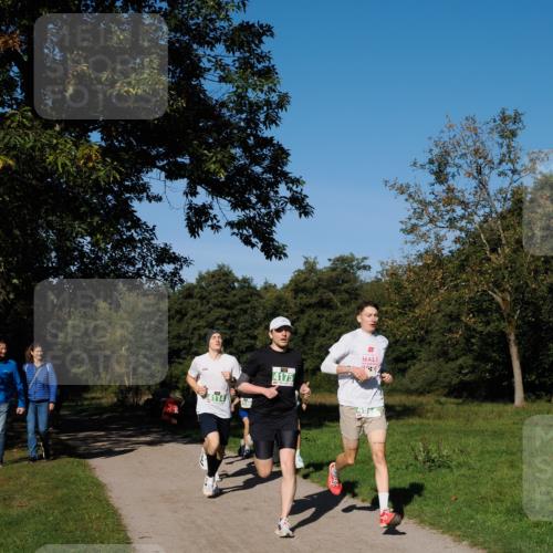 28.09.2025 - 33. Volkslauf durch das schöne Alstertal Fabian Wolf http://msf.ph/oto/8975896 28.09.2025 10:38:21 Laufen 4114, 4146, 4175 meine-sportfotos.de