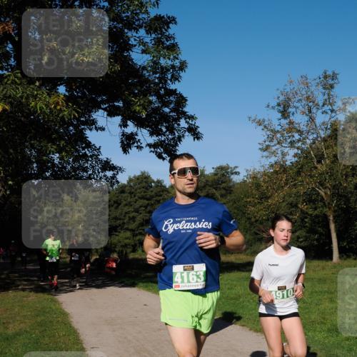 28.09.2025 - 33. Volkslauf durch das schöne Alstertal Fabian Wolf http://msf.ph/oto/8975998 28.09.2025 10:38:44 Laufen 1996, 4163, 1910 meine-sportfotos.de