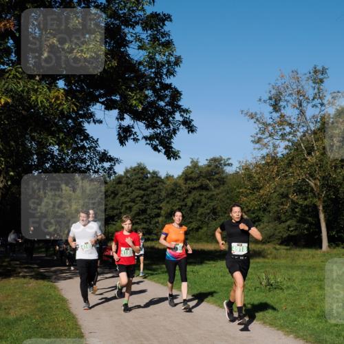 28.09.2025 - 33. Volkslauf durch das schöne Alstertal Fabian Wolf http://msf.ph/oto/8976135 28.09.2025 10:39:10 Laufen 4165, 4918, 4185 meine-sportfotos.de