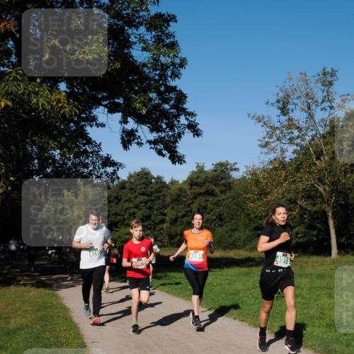 28.09.2025 - 33. Volkslauf durch das schöne Alstertal Fabian Wolf http://msf.ph/oto/8976138 28.09.2025 10:39:10 Laufen 4165, 4184, 4918 meine-sportfotos.de