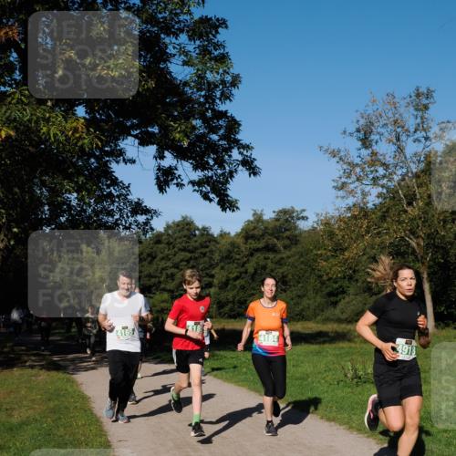 28.09.2025 - 33. Volkslauf durch das schöne Alstertal Fabian Wolf http://msf.ph/oto/8976140 28.09.2025 10:39:11 Laufen 4165, 4184, 4918 meine-sportfotos.de