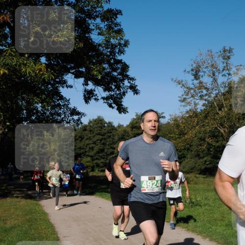28.09.2025 - 33. Volkslauf durch das schöne Alstertal Fabian Wolf http://msf.ph/oto/8976159 28.09.2025 10:39:13 Laufen 4924, 135 meine-sportfotos.de
